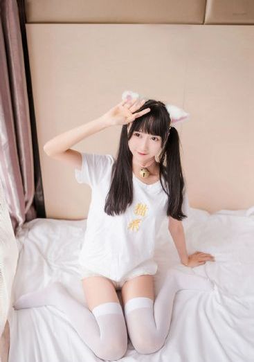 在楼梯上边走边做_BD韩语免费观看韩国