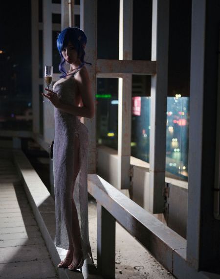老汉强势双飞俩风韵犹存女人_1080高清免费观看