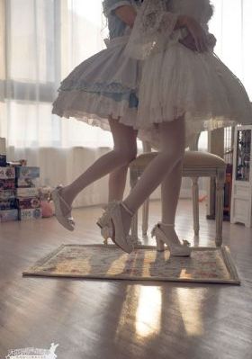 女张开腿扒开胸罩让我看看_蓝光高清在线