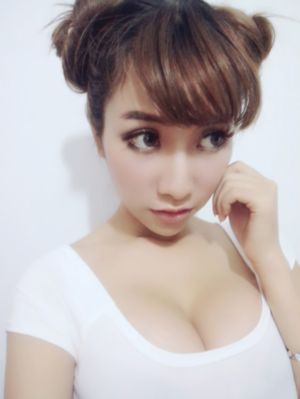 玖玖爱视频在线_720高清免费观看