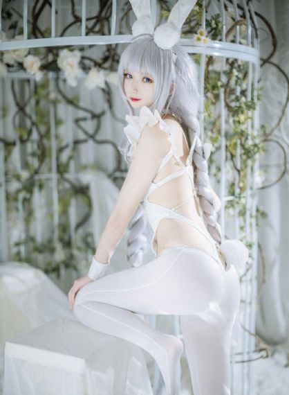 女厕圆润大屁股偷拍_神马电影免费观看