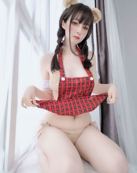 被酒店保安深夜刷开房门女孩发声_国产剧高清视频播放